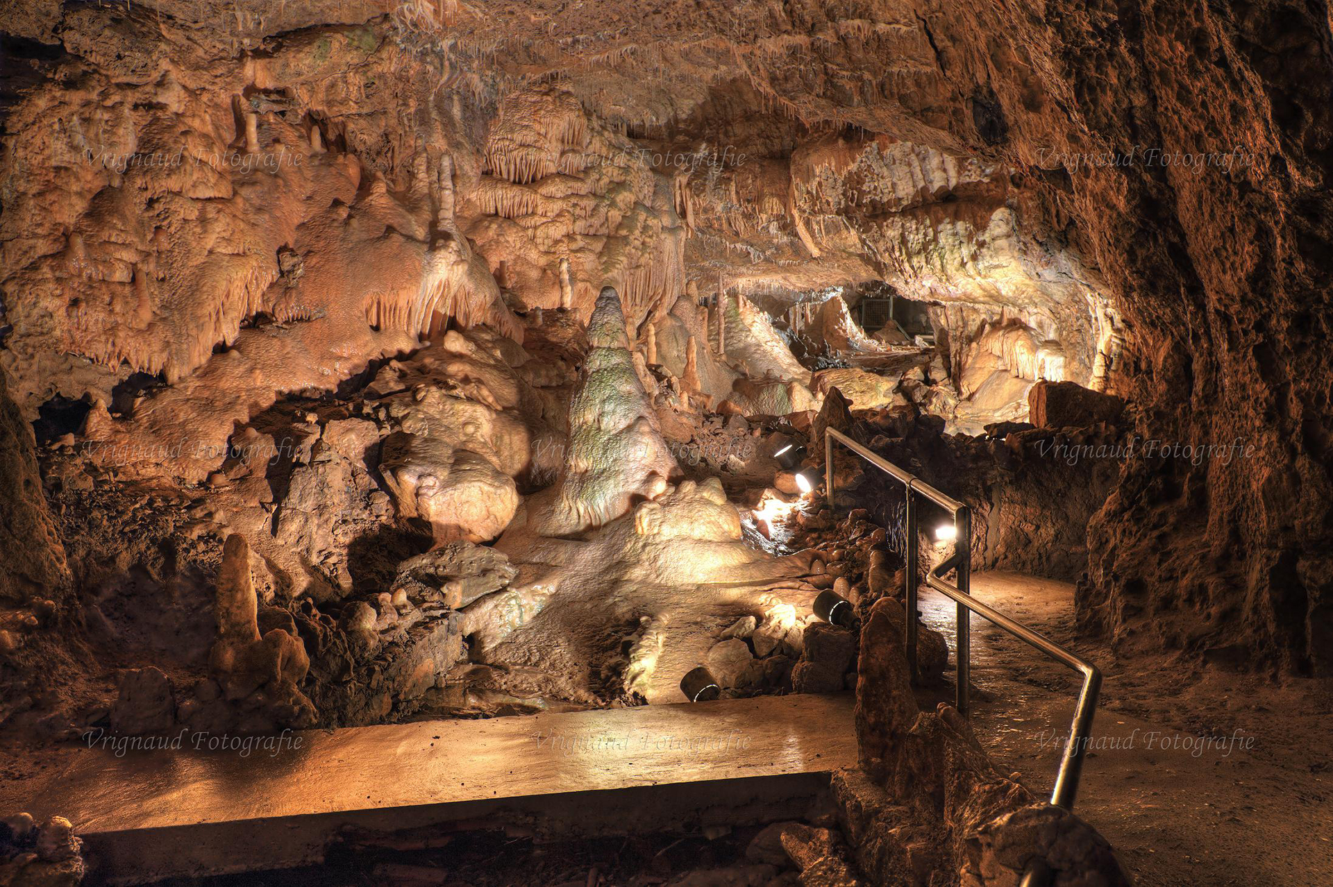 Hotton Caves